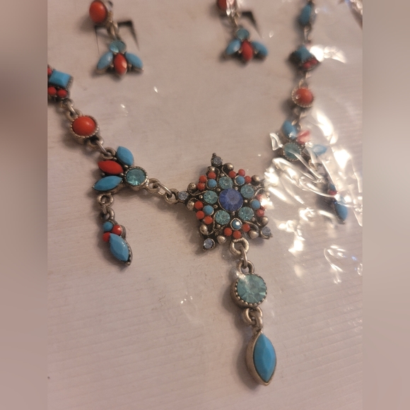 Vintage Necklace and earring set - Picture 5 of 5